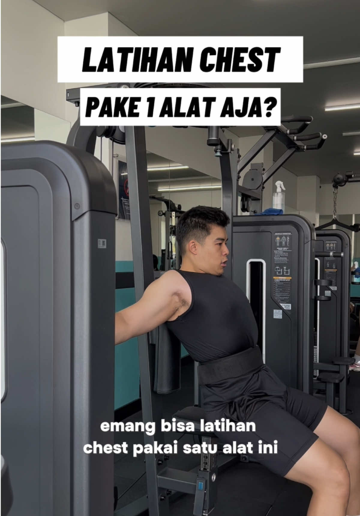 Latihan chest pake 1 alat ini aja?🤔 Yuk di coba guys, semoga bermanfaat💪🏻 #gymtips #chesttips #chestworkout #fyp #Fitness #pushworkout #flymachine #fitnesstips 