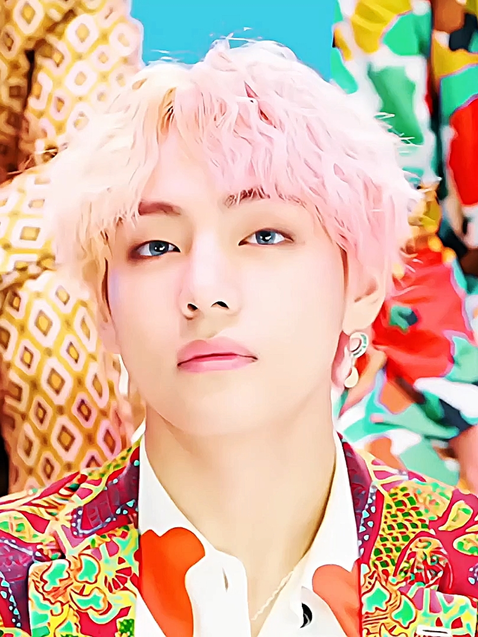 Taehyung idol 4k clips mv #taehyung #kpop #kpopfyp #4k #highquality #xyzbca #trending #foryou #foryoupage #fyp #fypp #fypage #idol #taetaeguccci #darkmoongrp🌑 