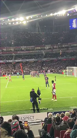 saka’s freekick goal today☠️ #saka #bukayosaka #arsenal #psg #paris #football #championsleague #fy #fypシ゚ 