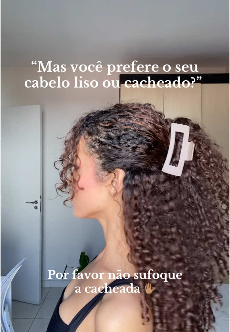 Circulando ✋🏽 #cacheadas #alisada #ruivoacobreado #chocolatehair  #presilhasdecabelo 