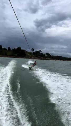 Por andar doblando los brazos se cayo la animala JAJAJA #guatape 