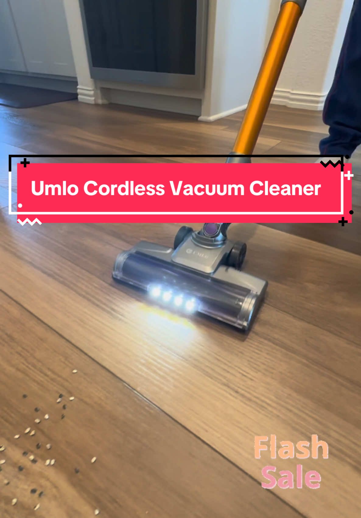 Super Light weight Cordless vacuum cleaner that makes cleaning so quick and easy #vaccuumcleaner #cordlessvacuumcleaner #lightweight #suction #housecleaning #foryoupage #fyp #titktokshop 