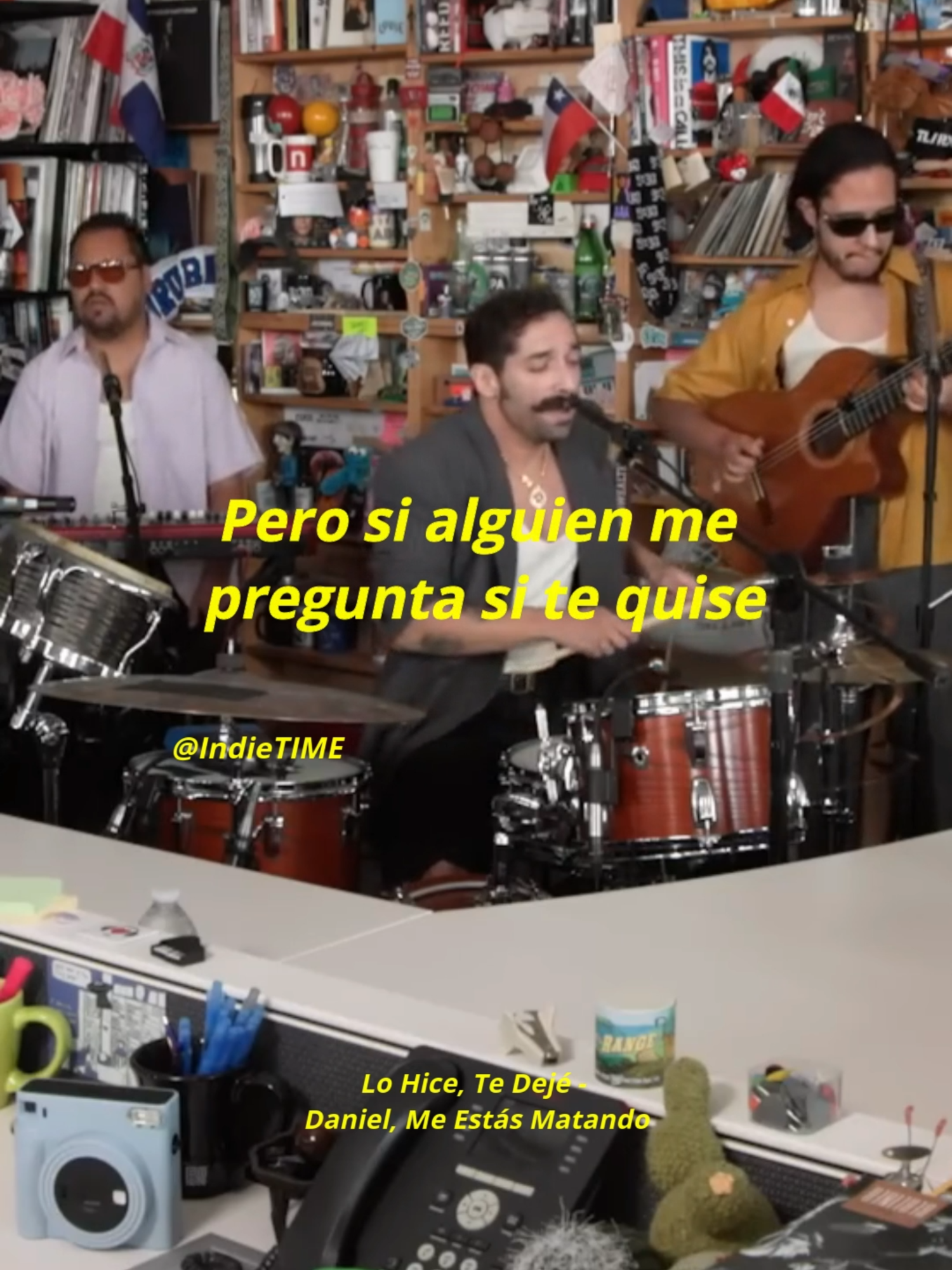 Pero si alguien me pregunta si te quise... Lo hice,te dejé - Daniel, Me Estás Matando #indie #boleroglam #danielmeestasmtando #indietime