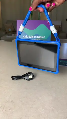 Just in time for the holidays #tablet #unboxing #electronics #falldealsforyou #ttsacl #gift #giftideas #giftfromtiktokshop #tiktokshopcybermonday #tiktokshopblackfriday 