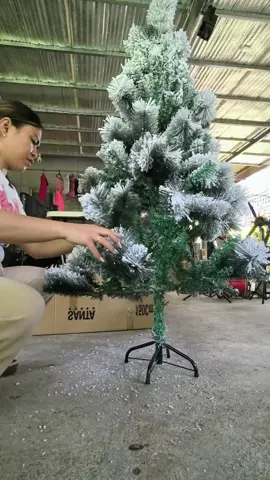 Christmas White tree Metal Stand 60cm-150cm with artifical snow#christmastree #christmastreewithsnowflakes #whitechristmastree #snowchristmastree 