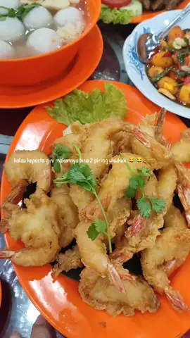 Selamat siang semuanya 🥰 #happywednesday #fyp  #Tiktokpro #semuapublik #makanyuu #jangkauanluas #viralvideotiktok @MartinTan [BALI] @Ronan.Wu 👽 @Pisces Lady @verychen1515 @hst_intansuan @andihairdesignirwanteam @ernimulyana1 