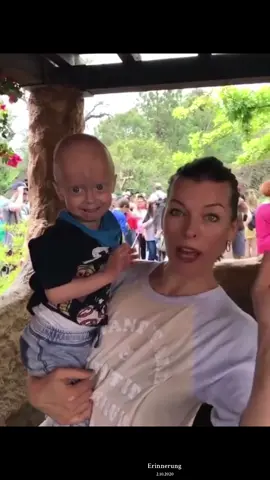 Luke durfte #millajovovich im Disneyland treffen 🫶🏻