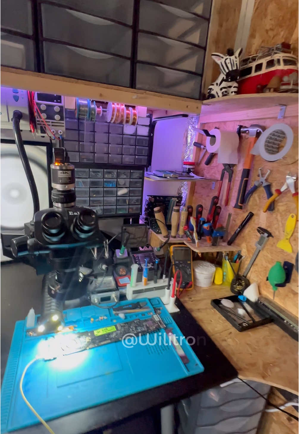 Build A New Life #electronic #microsoldering #DIY #workbench