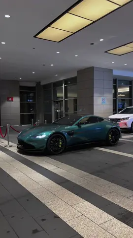Aston Martin F1 Edition. 1 of only 333 units built in the world #astonmartin #f1 #vantage #carsoftiktok #fyp 