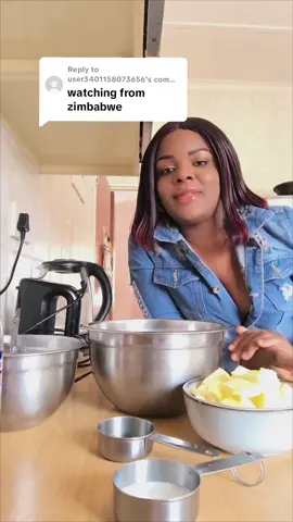 Replying to @user3401158073656  4 cups sifted icing sugar  250g softened margarine/butter 1 tablespoon vinegar  2 tablespoons milk 3 tablespoons hot water 1 teaspoon vanilla essence 