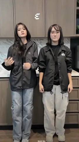 Cantik Banget Freya dan Christy😍#freyajkt48 #freya #freyajayawardana #fyp #fypシ゚  #christyjkt48 #4k  #christyjkt48🐟 #erigo  #masukberanda #erigostore  #angelinachristy #jkt48 #xyzabc  #jkt48newera #4you #4u #preset #presetalightmotion 