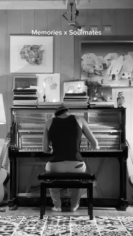 I live also in memories 🖤 Follow me for more 🍁 #andreavanzo #soulmate #lesmadeleines #proust #losttime #memories #loves #pianist #pianolover #pianoforte #pianomusic #modernclassicalmusic #sadpiano #nostalgic #pianotok🎹