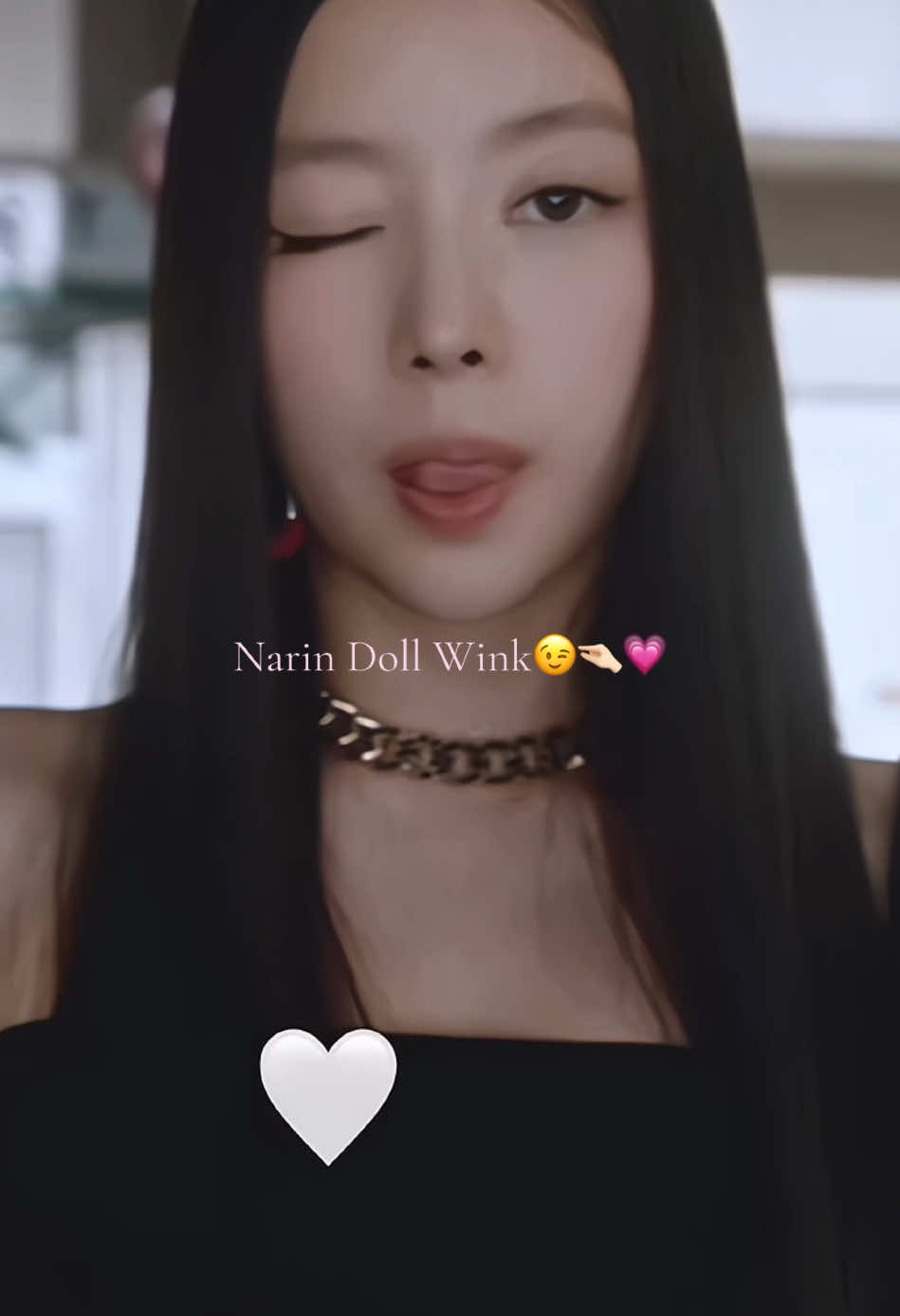 NARIN PERFECT WINK😉🤏🏻.                    #meovvnarin #narin #wink #theblacklabel #meovvofficial #kpop #meovv