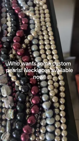 ✨ Just finished these stunning, handcrafted pearl necklaces! Every pearl is handpicked for its unique beauty. Perfect for adding a touch of elegance to any outfit. 🌊💫 #PearlNecklace #HandmadeJewelry #SustainableFashion #PearlStyle #JewelryDesigner #CharlestonStyle #MensJewelry