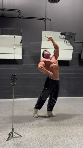 Average 19 years old #physique #aesthetic #19yo #19yearsolds #GymTok #gymshark #Fitness 