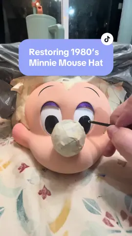 I bought this vintage Minnie Mouse hat (that was sold in Disneyland in the 1980s) from off of eBay, and I’ve restored it to be the hat of my dreams! #MinnieMouse #Disneyland #1980s #Nostalgia#Restoration #DIY 