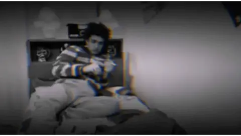 #💔🤚✈️🎬🚭☑️ 