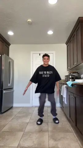 😀🕺