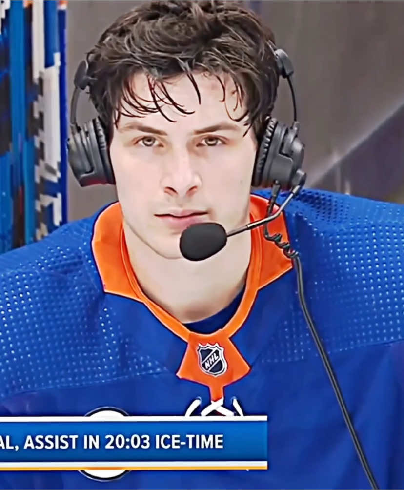 so sassy #matbarzal #mathewbarzal #foryou #foryoupage #fyp #barzal #barzaledit #johnlogan #johnloganedit #newyorkislanders #islanders #hockeyboys #matbarzaledit #mathewbarzaledit 