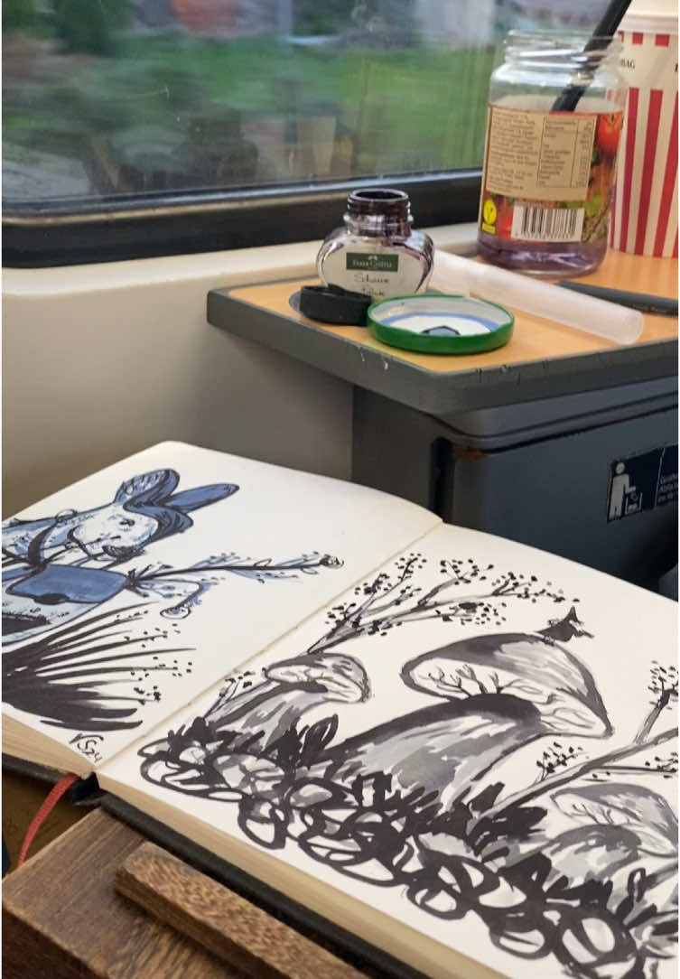 Painting for Inktober in public transport be like: 😎🤘 #inktober #inktober2024 #inktoberday2 #inktoberdiscover 