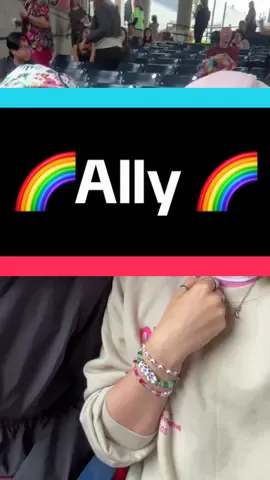 Had to recreate our iconic tiktok at All Things Go… Deb left ATG a fan of so many more queer artists 🌈 #allthingsgo #allthingsgay #towabird #marenmorris #wlw #sapphic #kpopphotocards 