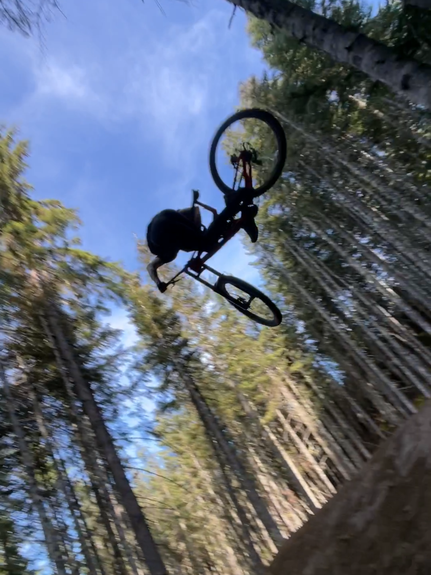 Samuel Toohey enjoys his airtime  🚀 #MonsterEnergy #MonsterArmy #MTB #MTBLife