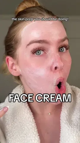 How is this real?? Literallt gonna be a game changer for my makeup base! #skinprep #makeuphacks #skinprepformakeup #makeuptips #falldealsforyou #blackfriday #tiktokshopblackfriday #cybermonday #uniquegifts #thoughtfulgifts #tiktoksales #tiktokcoupons 
