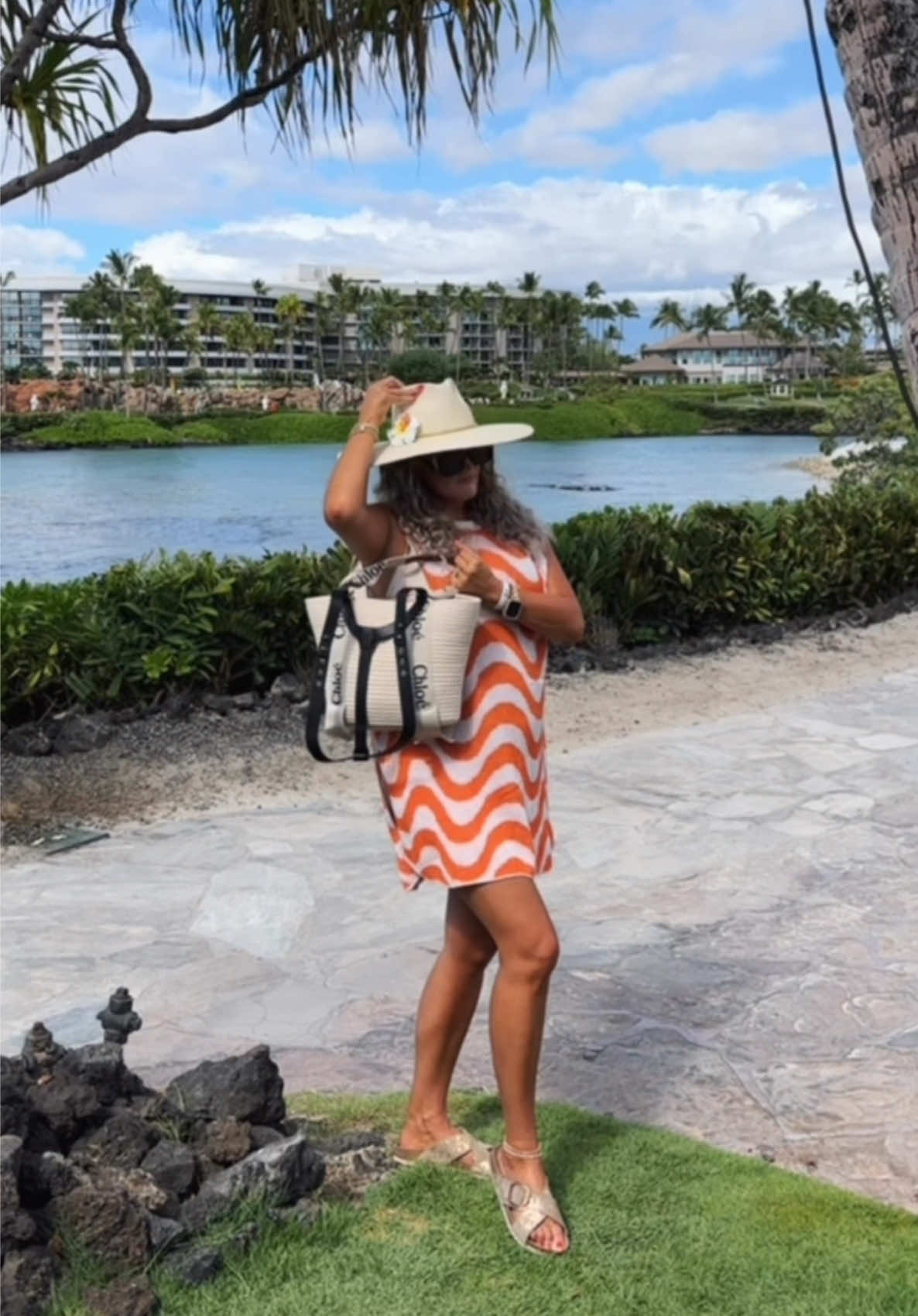 Aloha from the big island ft. @GIGIPIP #gigiootd 