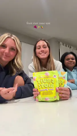 we love the grape one!! @Fruit Riot #fruitriot#fruitriottastetest#tastetest 