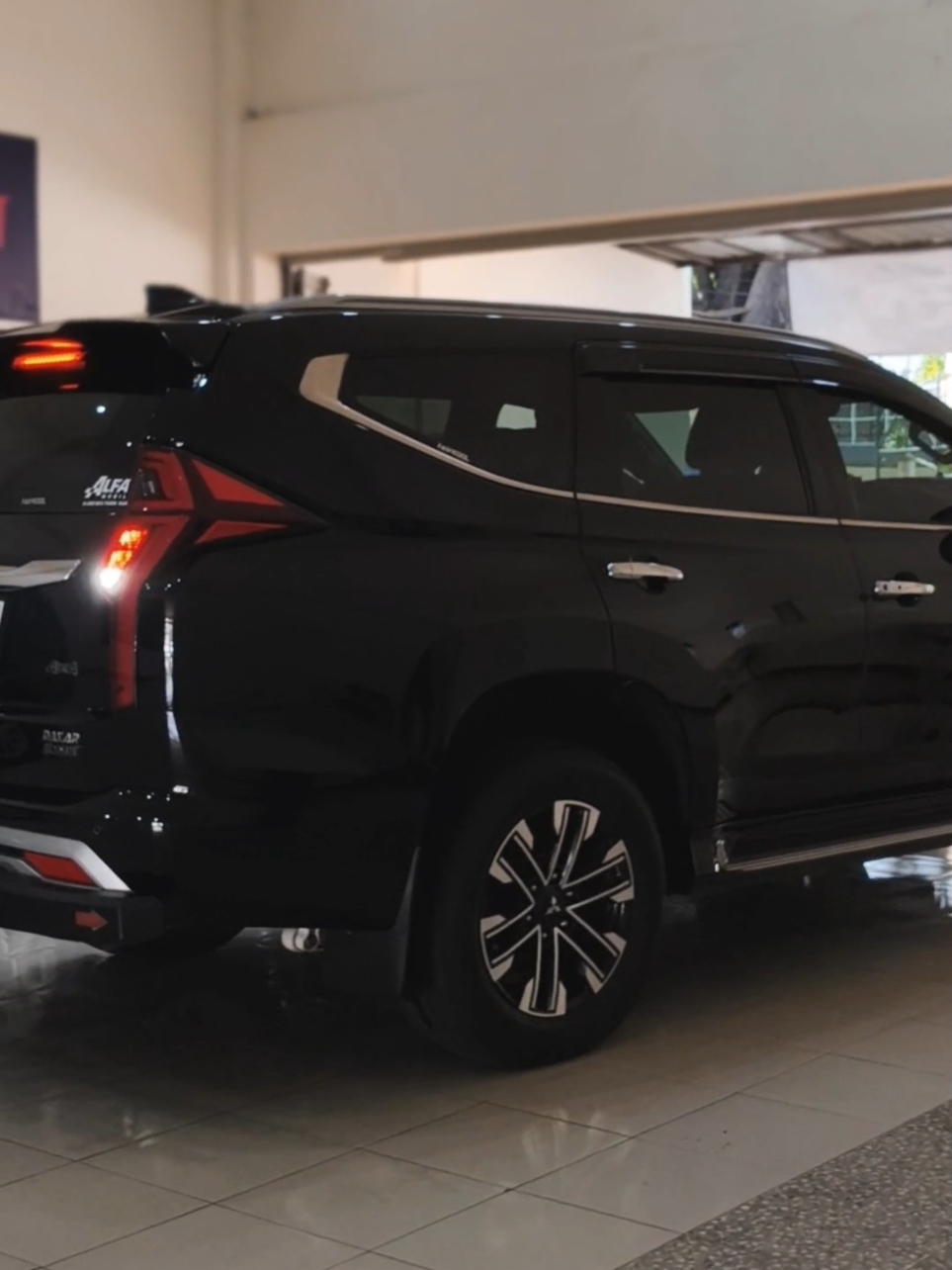 Pajero Sport Dakar 4x4 Ultimate 2021 dengan interior mewah bikin setiap perjalanan berkelas !! Hitam Elegan,tangguh dan bawa gaya serta kekuatan di setiap perjalanan anda 💥 #pajerosportdakar4x4  #pajerosportdakar4x4ultimate  #mitsubishi  #jualbeli  #jualbelimobil  #jualbelimobilseken  #jualbelimobilbekasmalang  #jualbelimobilbekaskediri  #jualbelimobilbekassurabayasidoarjo 