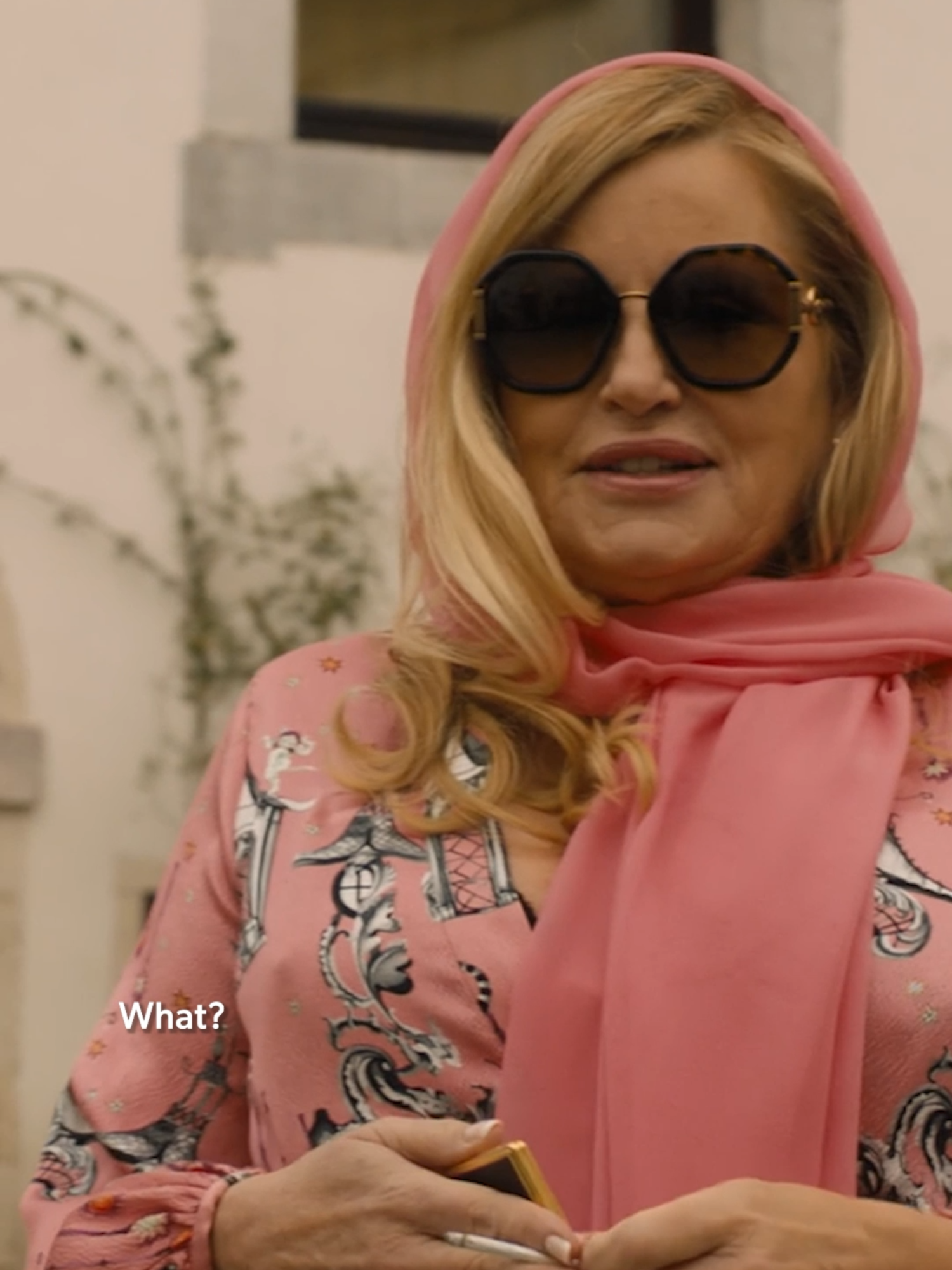 It's also giving Barbie. #whitelotus #thewhitelotus #jennifercoolidge #jennifercoolidgeedit #peppapig #peppapigedit #barbie #tvclips #vespa #tvshow #tvseries