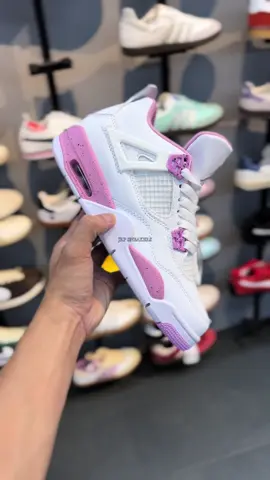 Jordan 4 