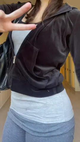 fit of the day, the flipping shoes are throwing me off sm i shoulvde picked black ones #fyp 