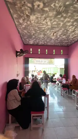 Padahal udh nyaman dg ruko ini gaes 🥹#fyp #viral #keseharianku #mieayamcinta #semangatwanitahebat💪😇 #pejuangrupiah 