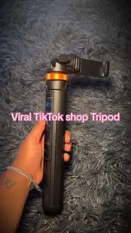 im so in love with this tripod 🤩#CapCut #creatorsearchinsights #viraltripod #falldealsforyou #TikTokShopHaul #tiktokshopblackfriday #tiktokshopcybermonday 