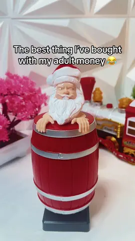This is a smokers must have!😂 #santa #cigholder #smokers #cigarette #christmas 