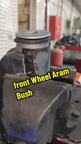 Replace front Wheel Aram Bush #howto #usa🇺🇸 #mechanic 
