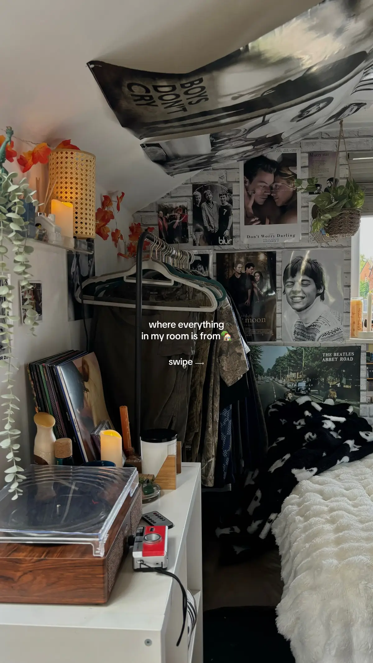 my amazon storefront with everything in my room is 🔗 in my bio<3  #RoomTour #bedroom #roomdecor #amazon #amazonfinds #pinterest #cleanroom #aesthetic #roominspo #bedroomdecor 