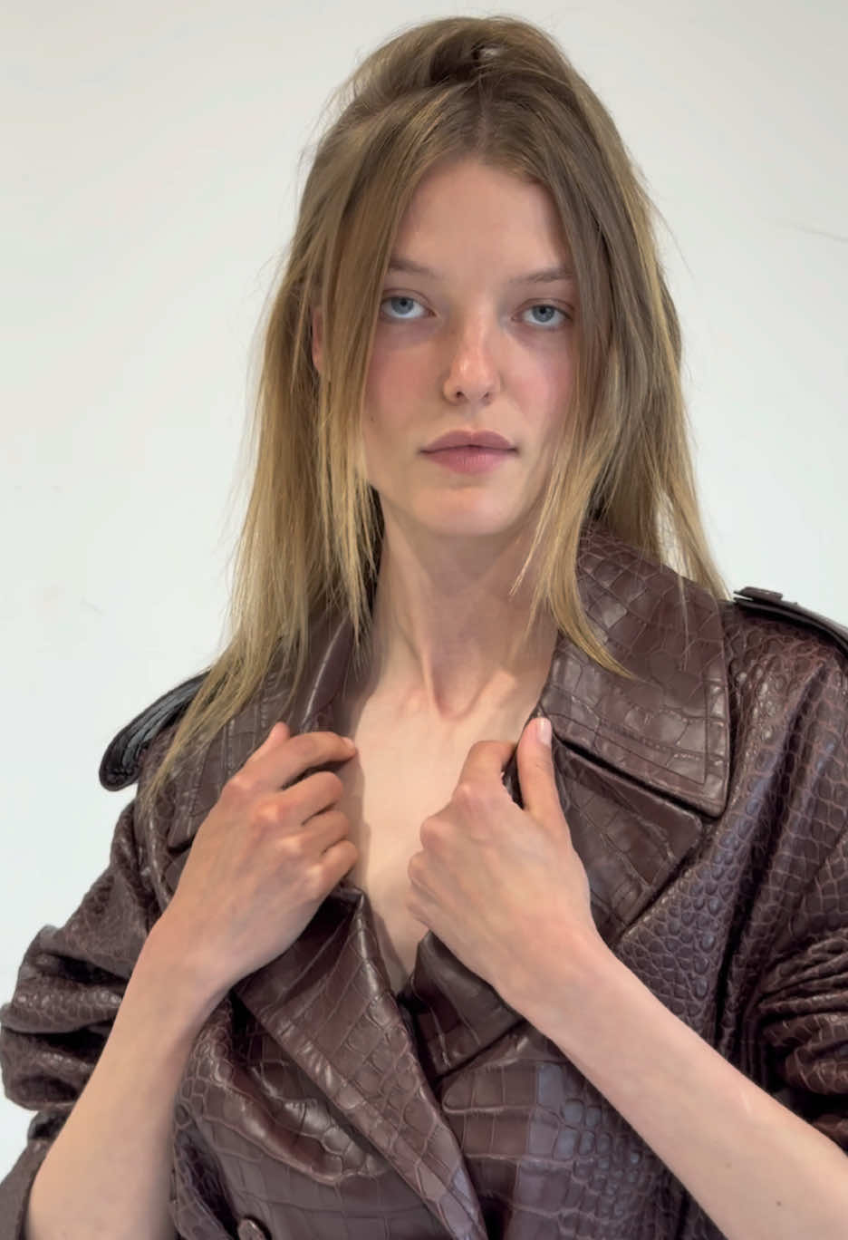 Behind the scenes on the Scervino fitting fall 2024 ready-to-wear #readytowear #scervino #fall2024 #fashion #style #model #Runway #trending #viral #fyp #foryoupage #clothes #outfit 