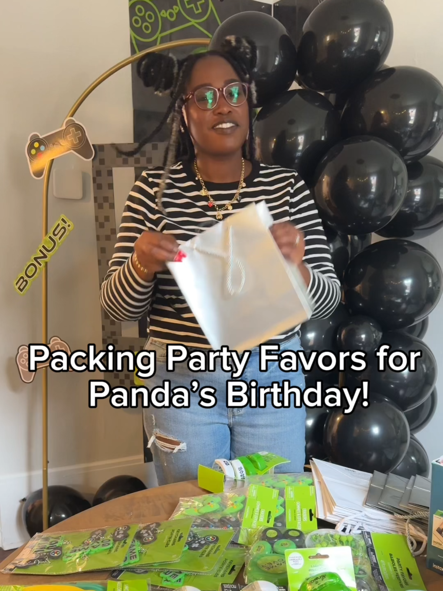 I like giving party favors that people will ACTUALLY use. @Party City #birthdayparty #partycity #happybirthday #partyfavors