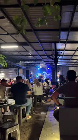 Ramein caffe pilar sama bro2😄🤟 #ngumpulbarengteman #seruseruan #pillarcafepekanbaru #musisiindonesia #fyp #fybシviral #fyyyyyyyyyb #trendingvideo #duniamusik 