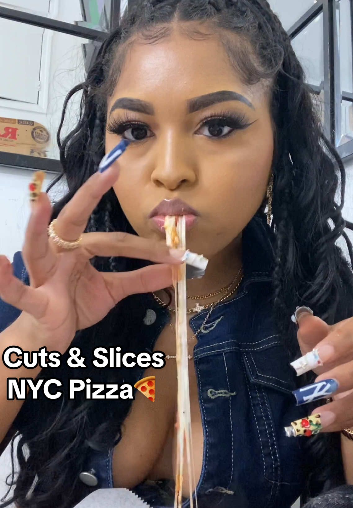 Tried Cuts & Slices in Brooklyn New York for the first time & it was 🔥🔥🔥🍕🍕 @CutsAndSlicesNyc  #cutsandslicesnyc #pizza #nycpizza #cutsandslices #nyc #nycfood #nycfoodie #newyork 