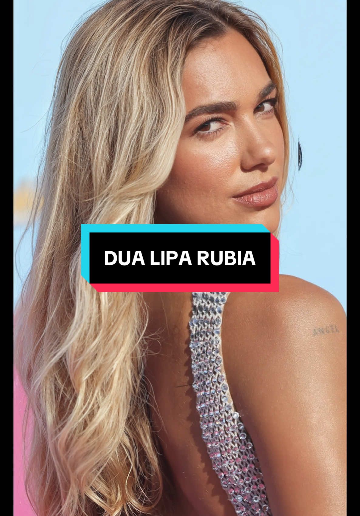 Hack de #Photoshop para hacer rubia a @Dua Lipa 🤯 #dualipa #photoshoptiktok #photoshoptips #diseño #AprendeEnTikTok #tutorial #adobe