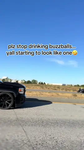 #trucksoftiktok #trucks #latinas #parati #funny #fyp #desmadre #singlecab #gmc #gmcsierra #relatable #fun #facts #buzzball #fyppppppppppppppppppppppp 