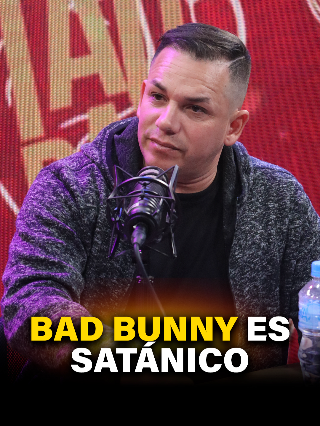 🐰 ¿Bad Bunny es satánico? Este es un fragmento de la entrevista que le hicimos a @christianmarcial04 y está disponible en nuestro canal de YouTube de Restaura2.