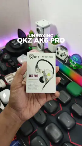 Unboxing QKZ AK6 Pro White Super Bass ✨ #qkzak6pro #headset #inearmonitors #iem #audiophile #earphones 