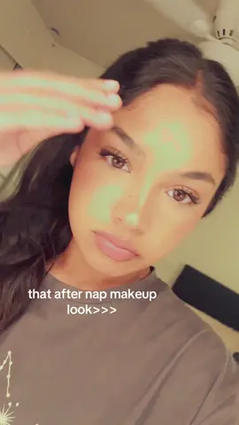 why does my makeup look like ten times better when i wake up😗 #relatable #makeup #makeuplook #naptime #nap #fyp #fypシ #lookinggood 