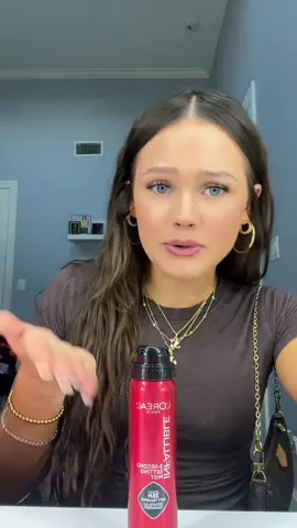 is this actually hairspray?? #lorealparis #loreal #settingspray #hairspray #makeup #fyp #lorealinfalliblesettingspray #lorealinfallible #settingmist 
