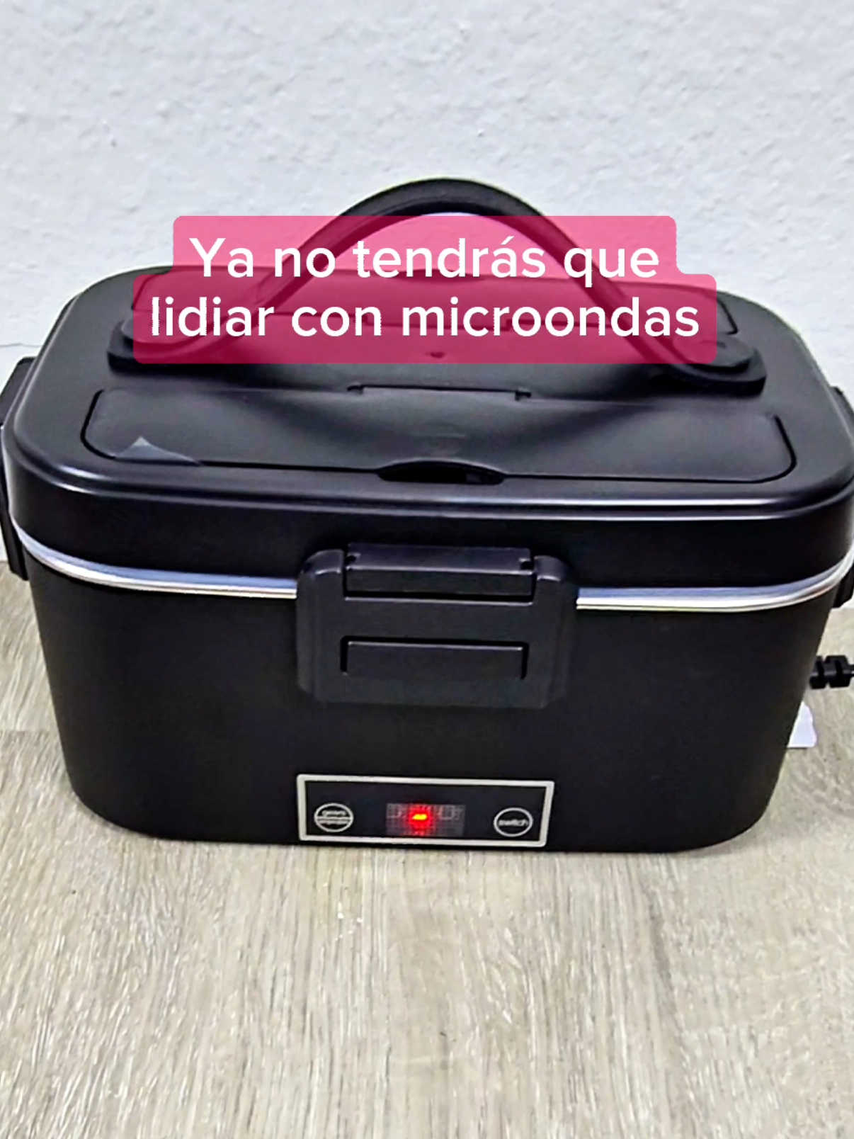 Todo el mundo necesita una!🙌 No Mas comidas heladas! Fabulosa lonchera viene con 2 cargadores una para el carro y otro para conectar a la electricidad 💯% recomendado! 👏 #electric #lunchbox #hot  #lunch #lunchideas #musthaves #electriclunchbox #healthy #togo #bluecollar #tiktokshopholidayhaul #tiktokshopblackfriday #tiktokshopcybermonday #SuperBrandDayAnke #SuperBrandDay #falldealsforyou #fallfreshness #treasurefinds #halloween2024  #shoplatinowned #tiktokshopfinds #dealhunters #TikTokShop #TikTokMadeMeBuylt #fyp #foru #foruyou #viralvideo #paratii 