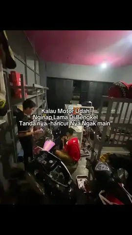 Sekencang Apapun Motor Mu, Tidak Buat Dia Bertanya Kamu Kenapa🥀❤️‍🩹 #fypシ #fouryoupage #miosadboy #miomirza #berandatiktok #miosporty #pskn5tl #afgan #kukanmemilikimu #tiktokviral#mioinjeksi #mio300cc 
